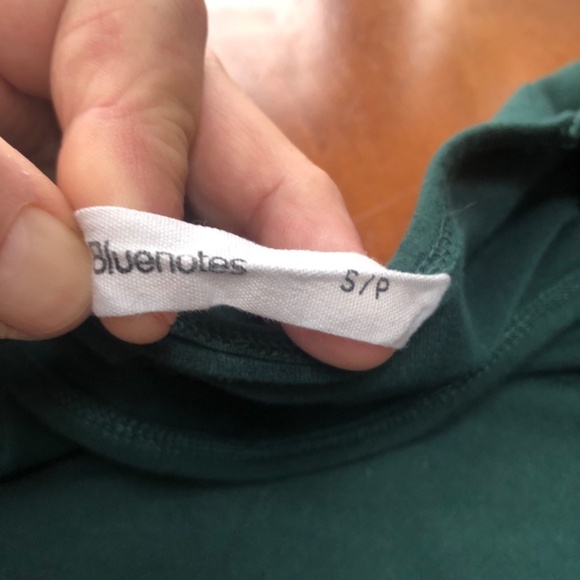 Blue notes size small green bodysuit- long sleeves, worn a few times - Picture 3 of 4